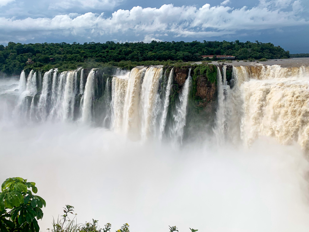 Iguazu Falls: the Wonderland of Water in Brazil and Argentina